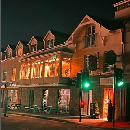 The Lough & Quay Accommodation Town Centre ワーレンポイント エクステリア 写真