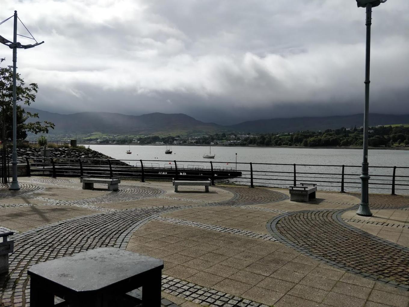 The Lough & Quay Accommodation Town Centre ワーレンポイント エクステリア 写真