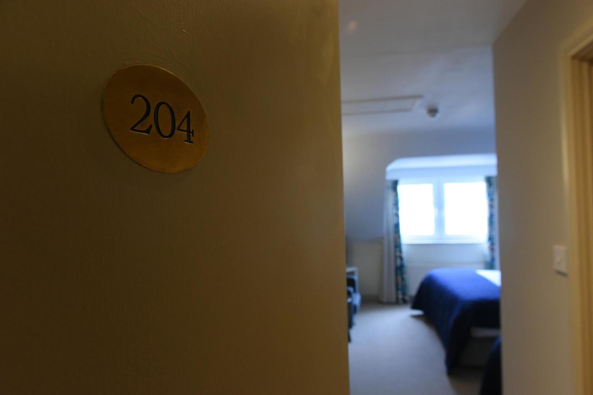 The Lough & Quay Accommodation Town Centre ワーレンポイント エクステリア 写真