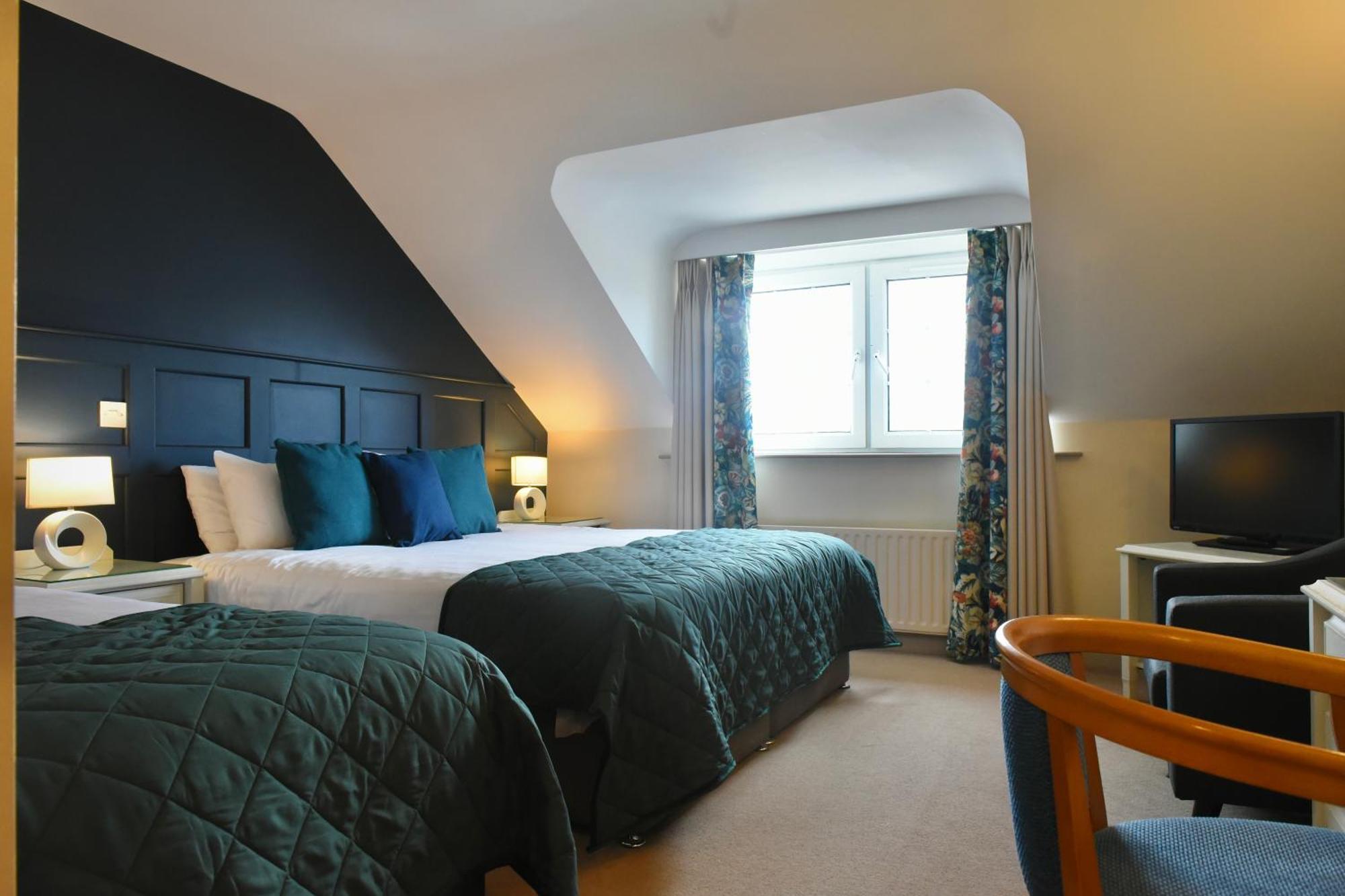 The Lough & Quay Accommodation Town Centre ワーレンポイント エクステリア 写真