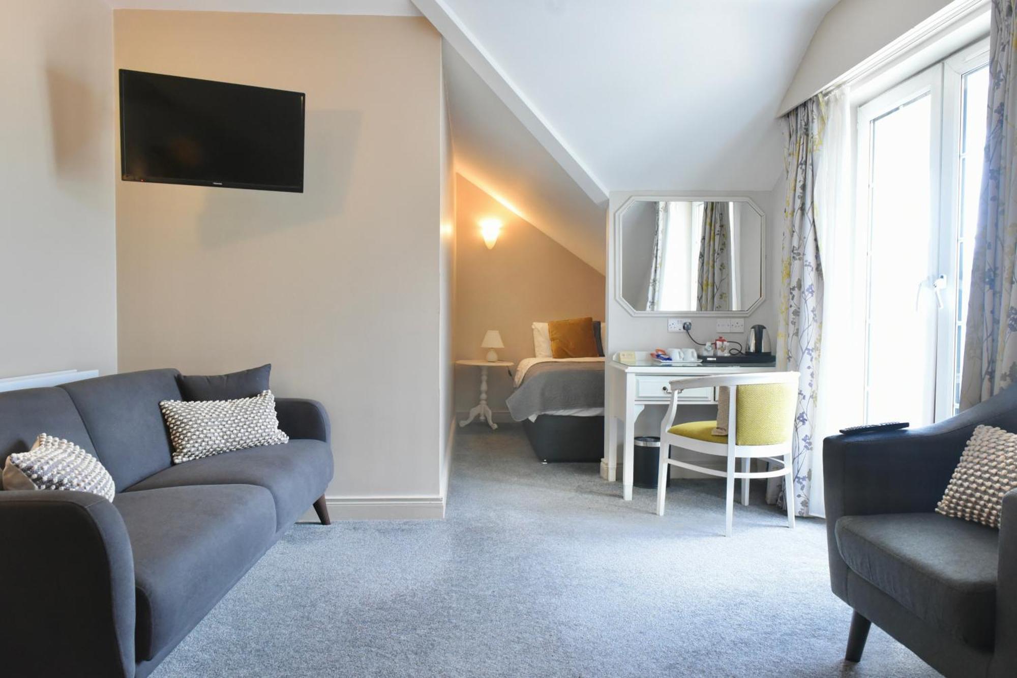 The Lough & Quay Accommodation Town Centre ワーレンポイント エクステリア 写真