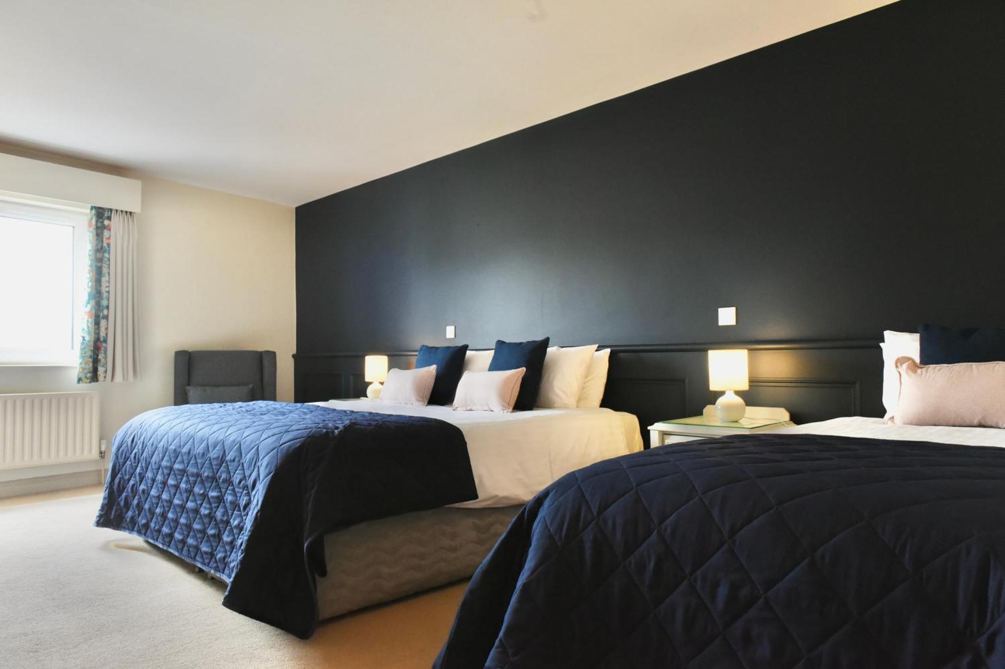 The Lough & Quay Accommodation Town Centre ワーレンポイント エクステリア 写真