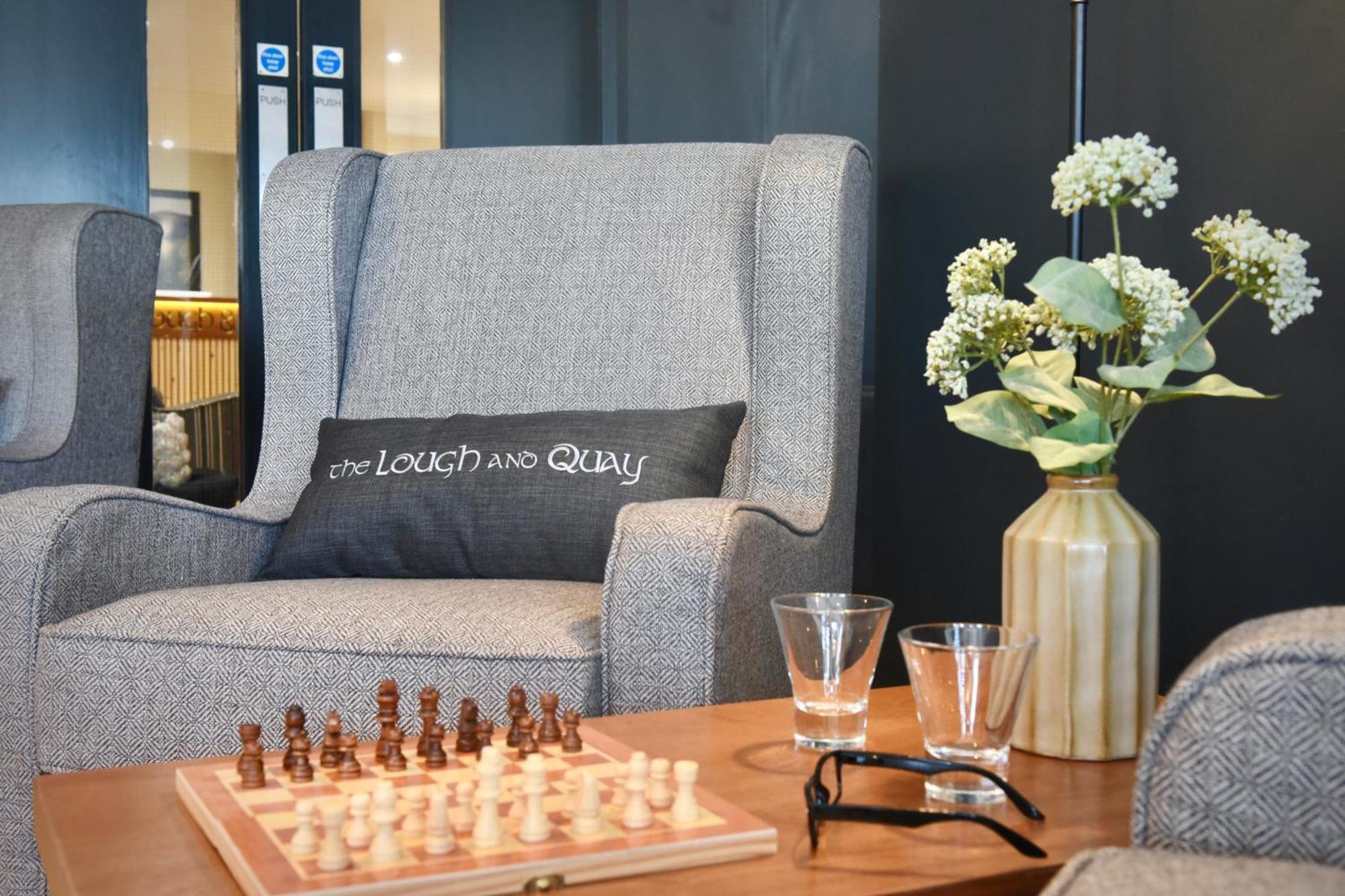 The Lough & Quay Accommodation Town Centre ワーレンポイント エクステリア 写真